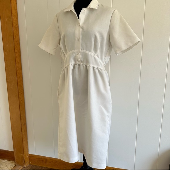 Vintage Off White Midi Dress - Picture 2 of 13